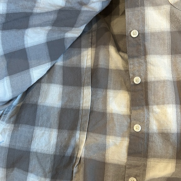 Women’s Large Flannel Long sleeve - Picture 3 of 5